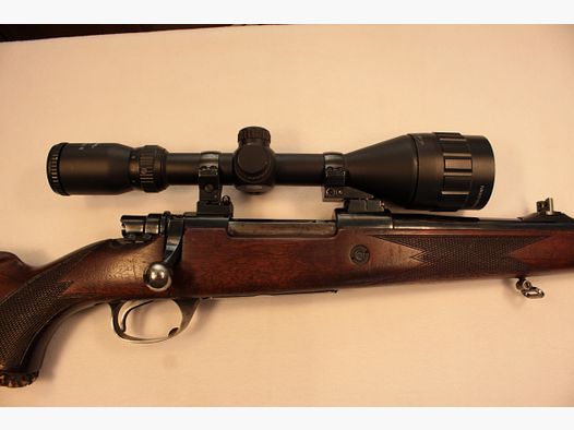 Répétiteur en 7mm Rem.Mag. avec optique Nikko Sterling.