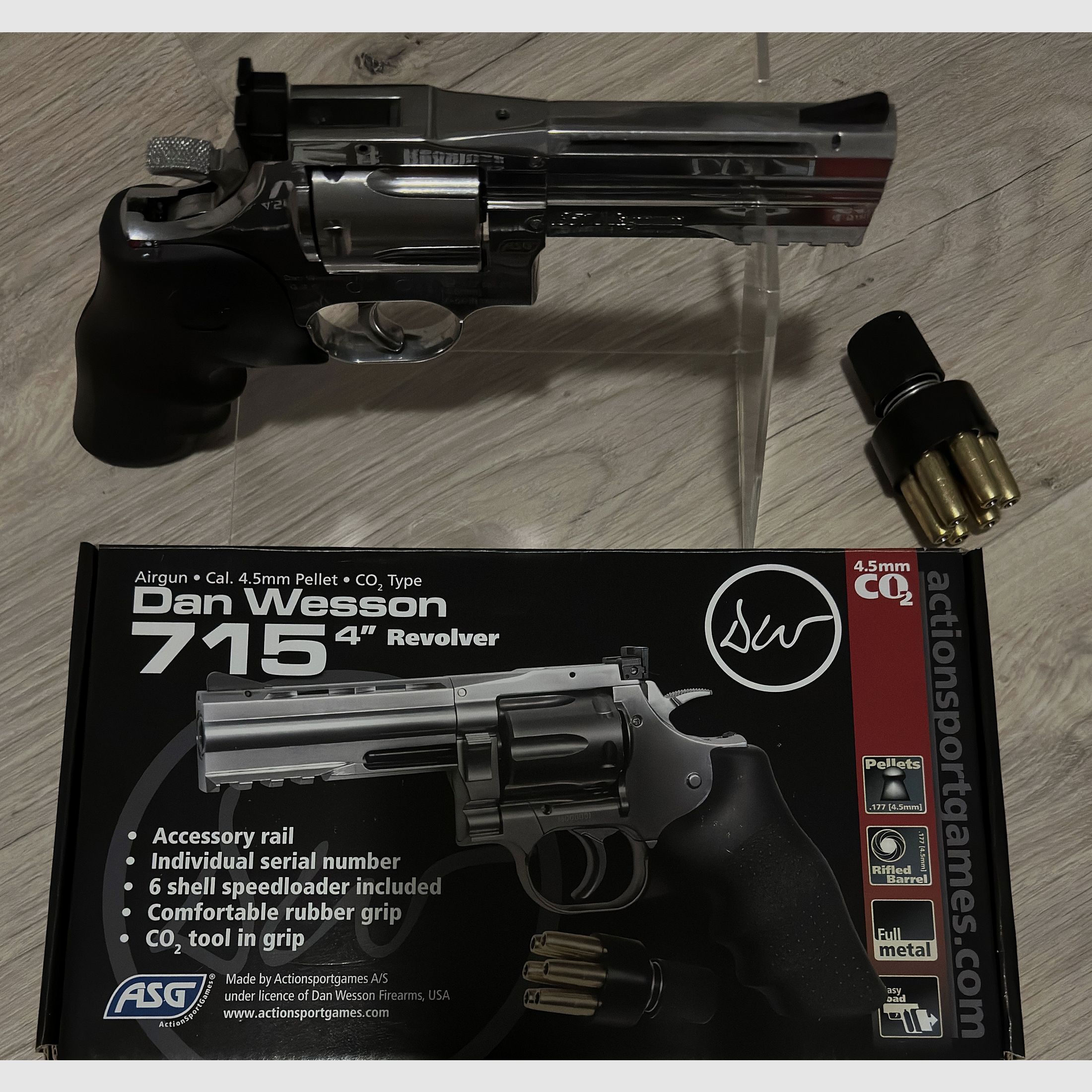 Dan Wesson 715 4" Lauf 4,5mm Diabolo Co2 Revolver, Dan Wesson 715 4" Co2 Revolver, Dan Wesson 715 4,5mm Diabolo inkl Dichtungsset + Ladehülsen, Revolver 4" Lauf 4,5mm Diabolo
