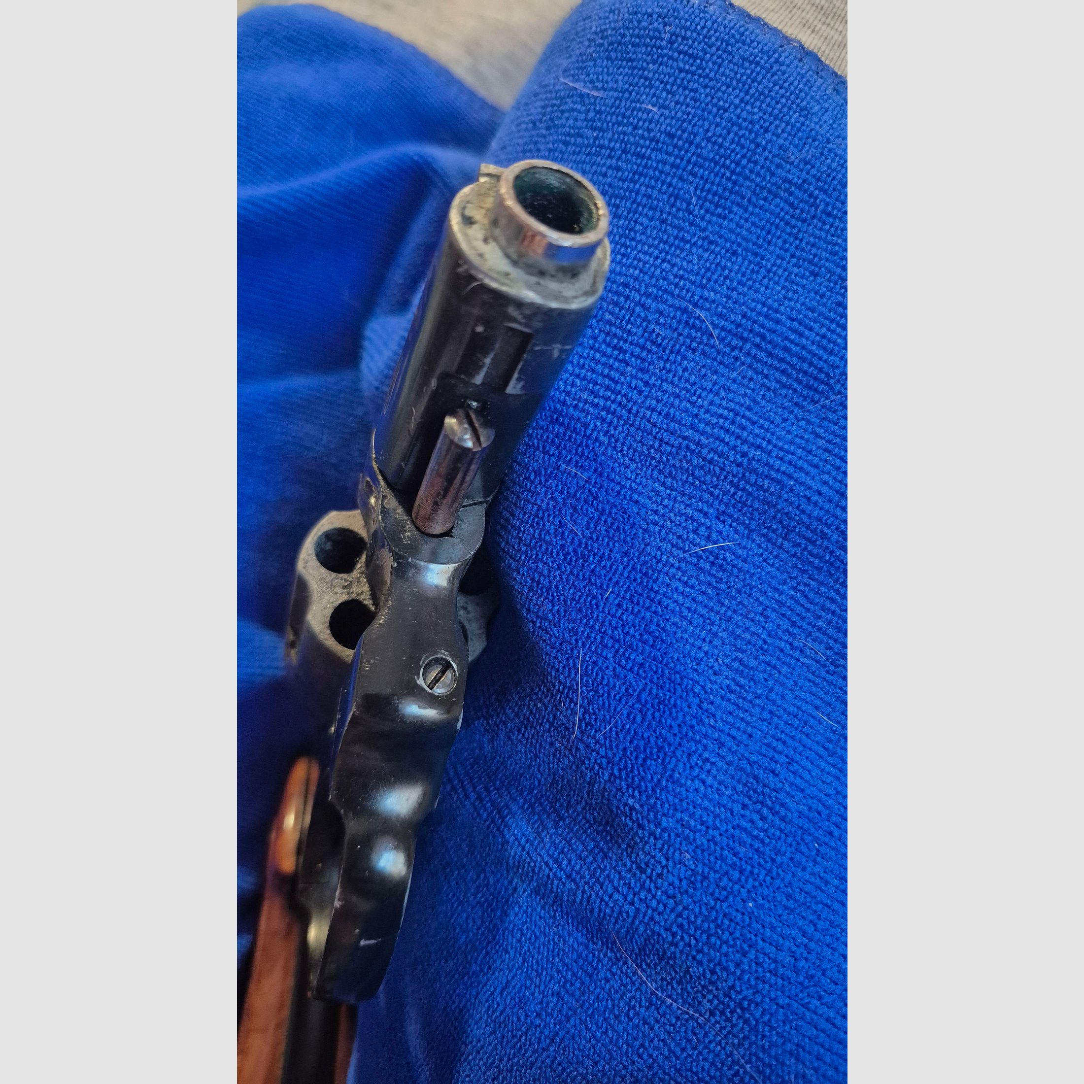 REVOLVER AUS NACHLASS 9 mm