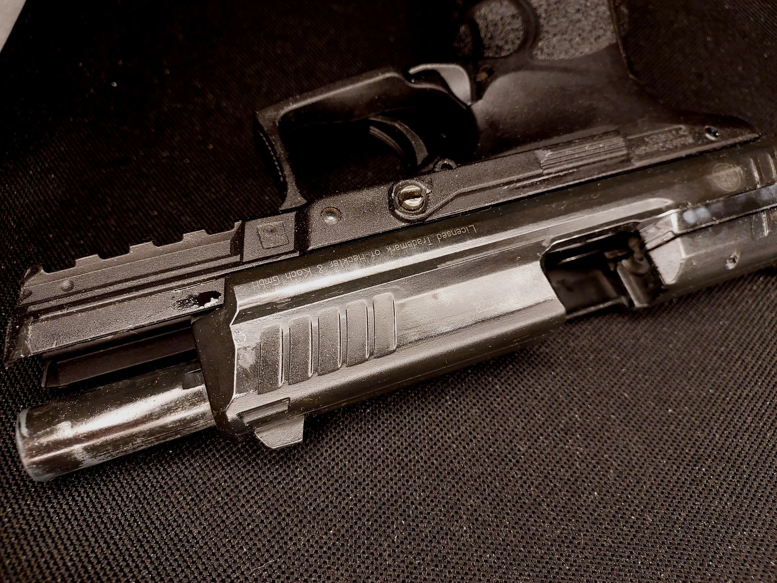 Heckler & Koch P30 9 mm P.A.K. brüniert (PTB 912) HK P 30 mit Safariland 7378 (7TS-ALS) Paddleholster 295 