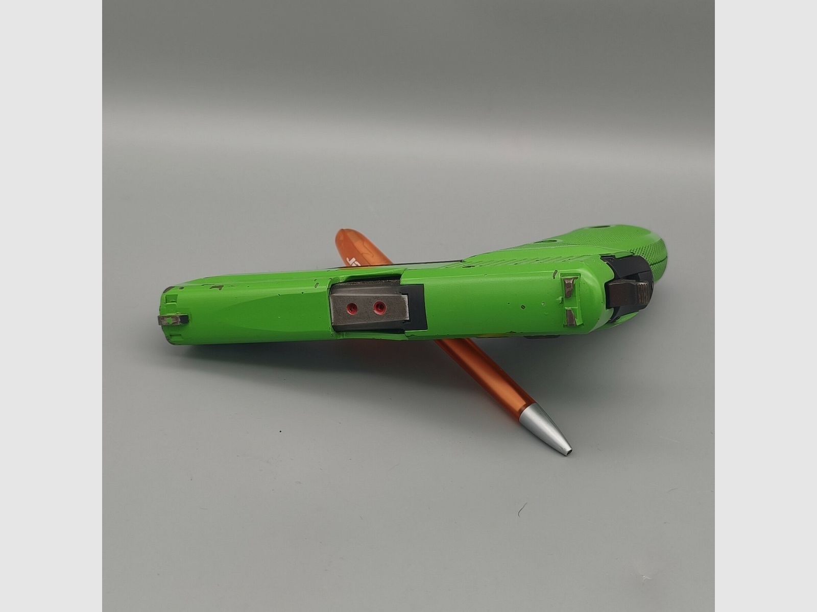SIG Sauer P6 Laser Übungspistole der Polizei NRW "Grünwaffe" CQT" #986 ohne