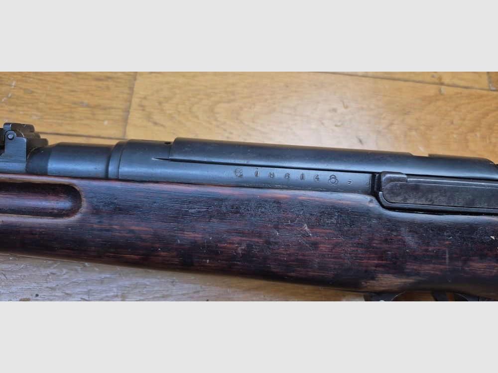 Very nice Japanese rifle Arisaka Type 38 – original caliber 6.5×50 – Kokura Arsenal late 1939 – Thailand order from 1940 – original bluing at 99% – very good mechanics and barrel – nice markings – bayonet lug – TBE +, image 26 of 34