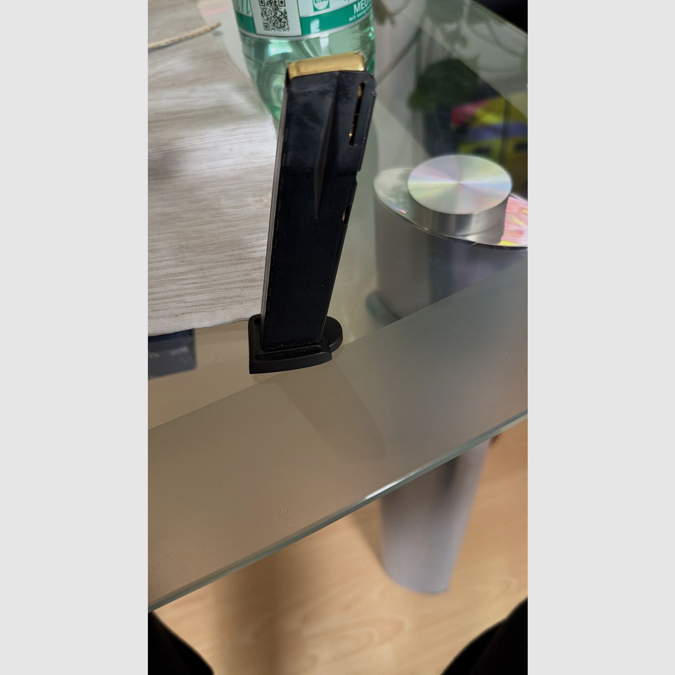 Heckler und Koch P30 silenced pistol in Desert incl. HK case