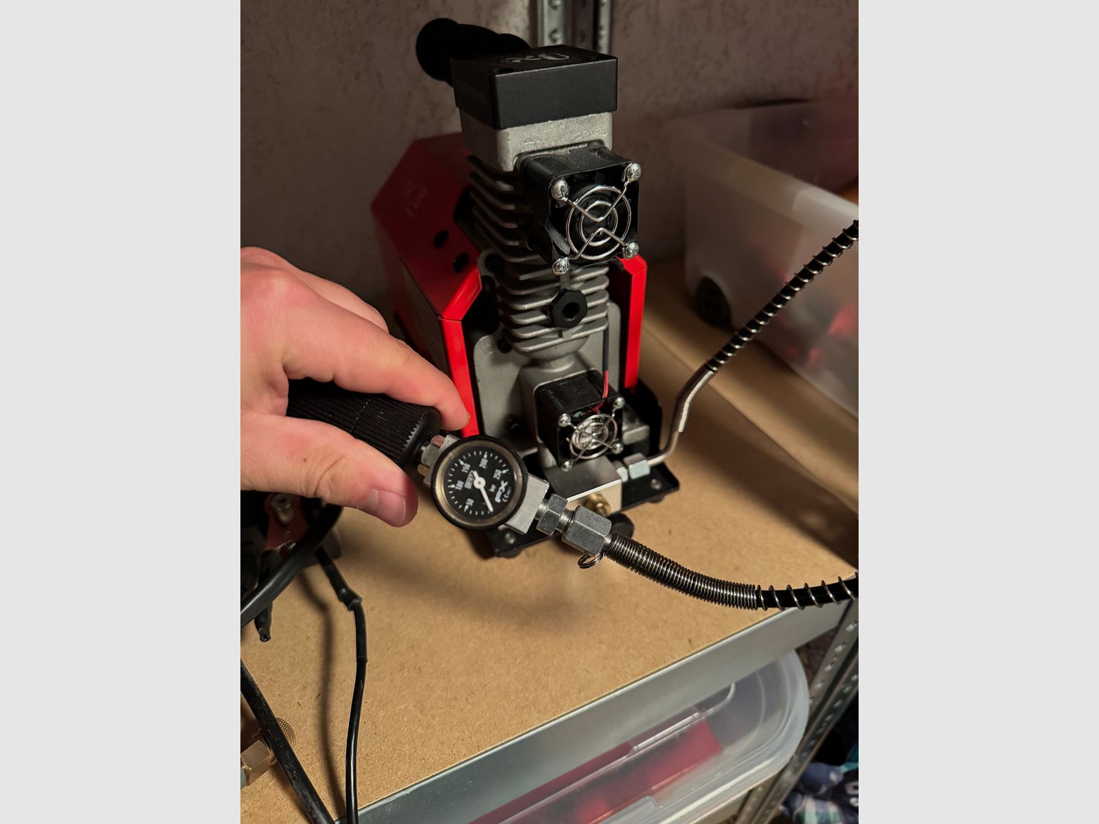 GX PUMP GX-E-CS2 Tragbarer PCP Kompressor – bis 300 bar / 4500 PSI