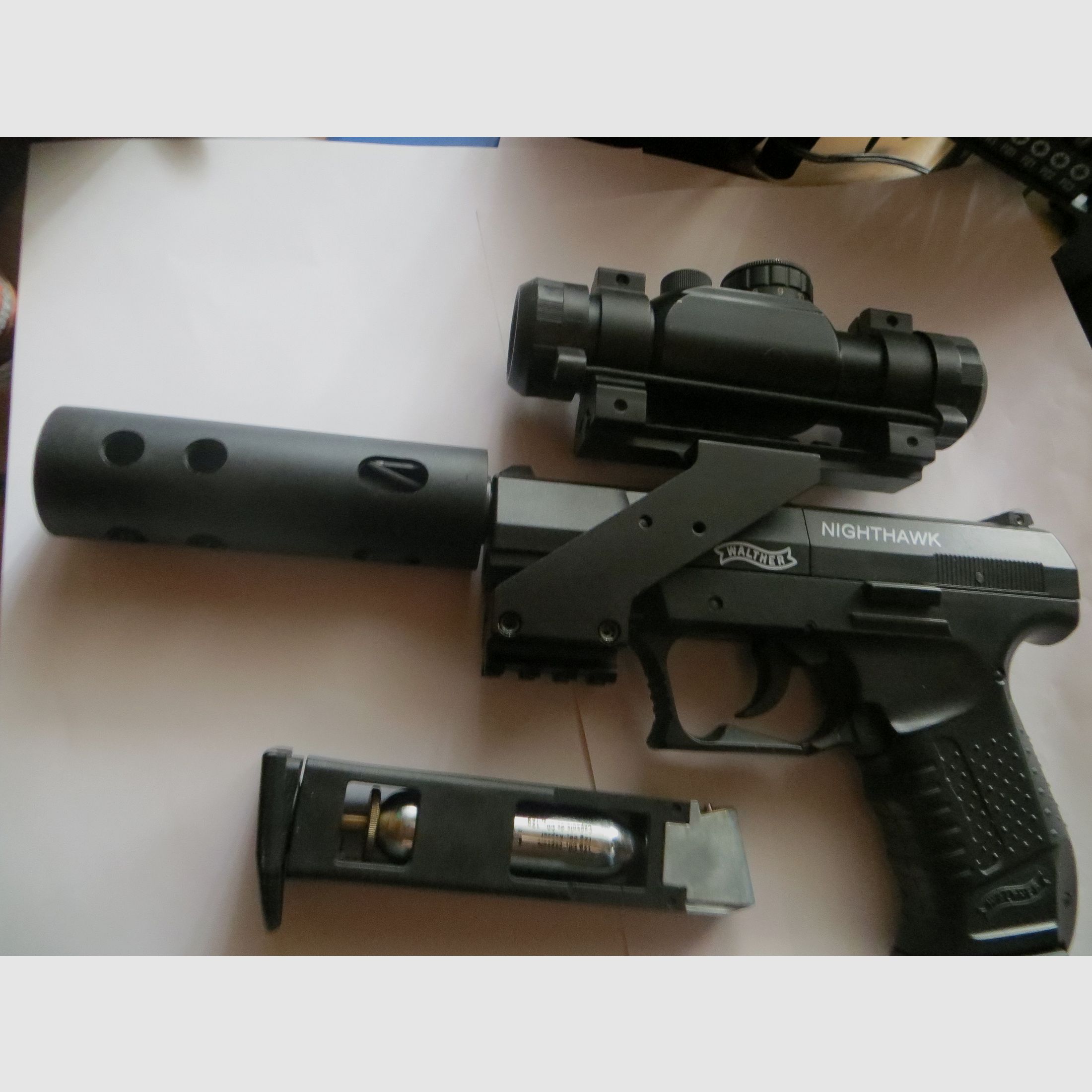 WALTHER Nigthhawk neuwertig