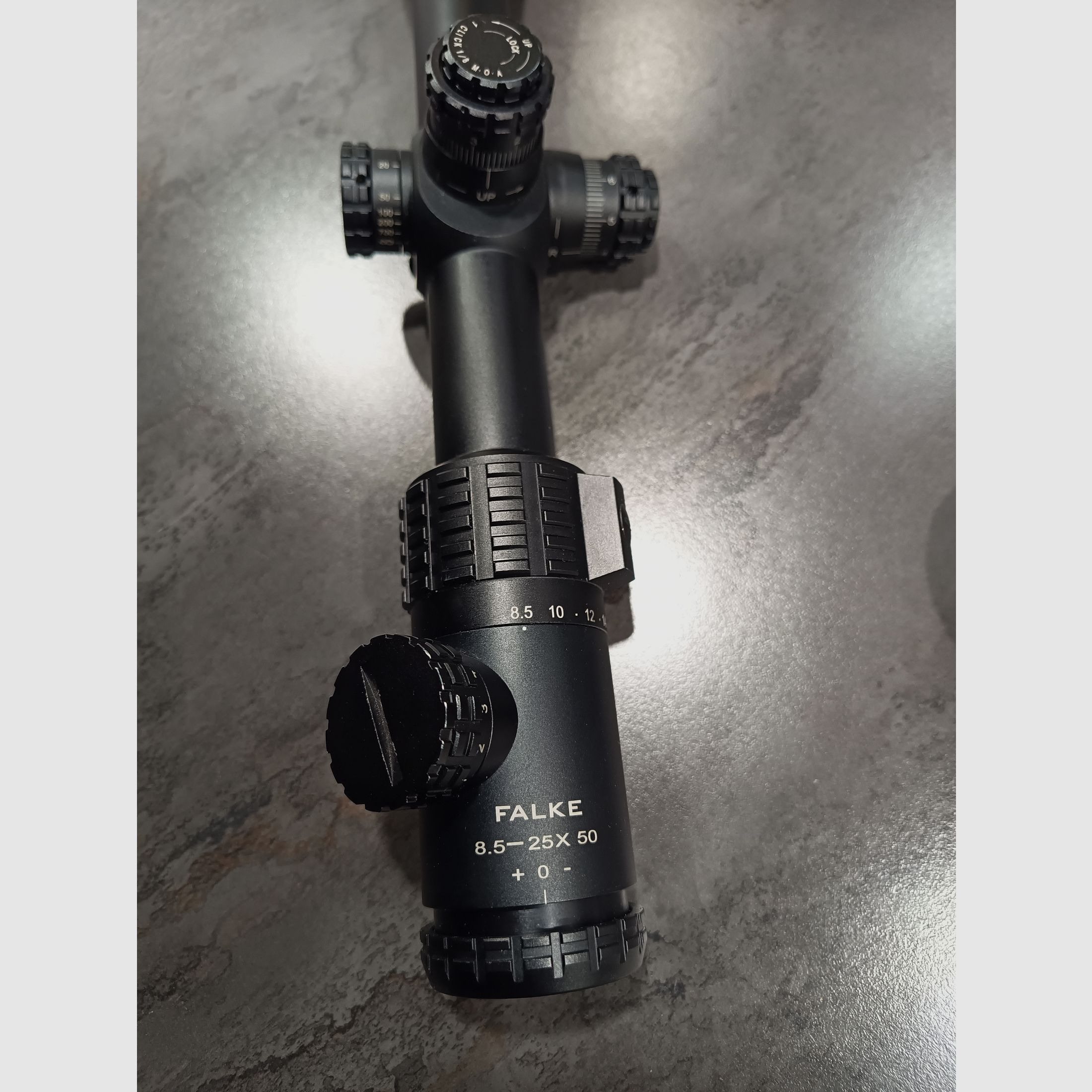 Falke 8, 5-25x50 TAC Mil-Dot Absehen grün/rot Zielfernrohr