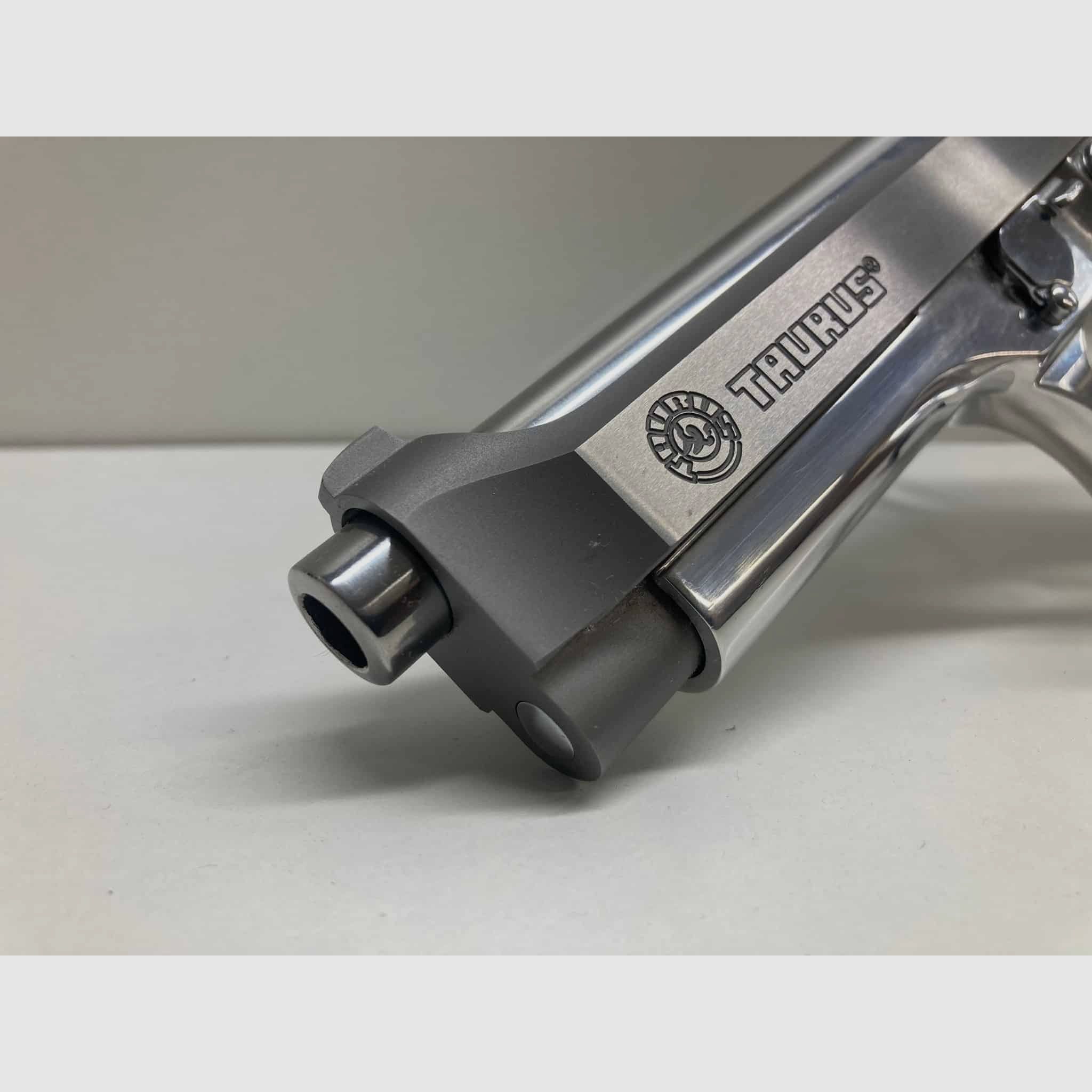 TAURUS PT 92 SS17 Stainless Steel matt