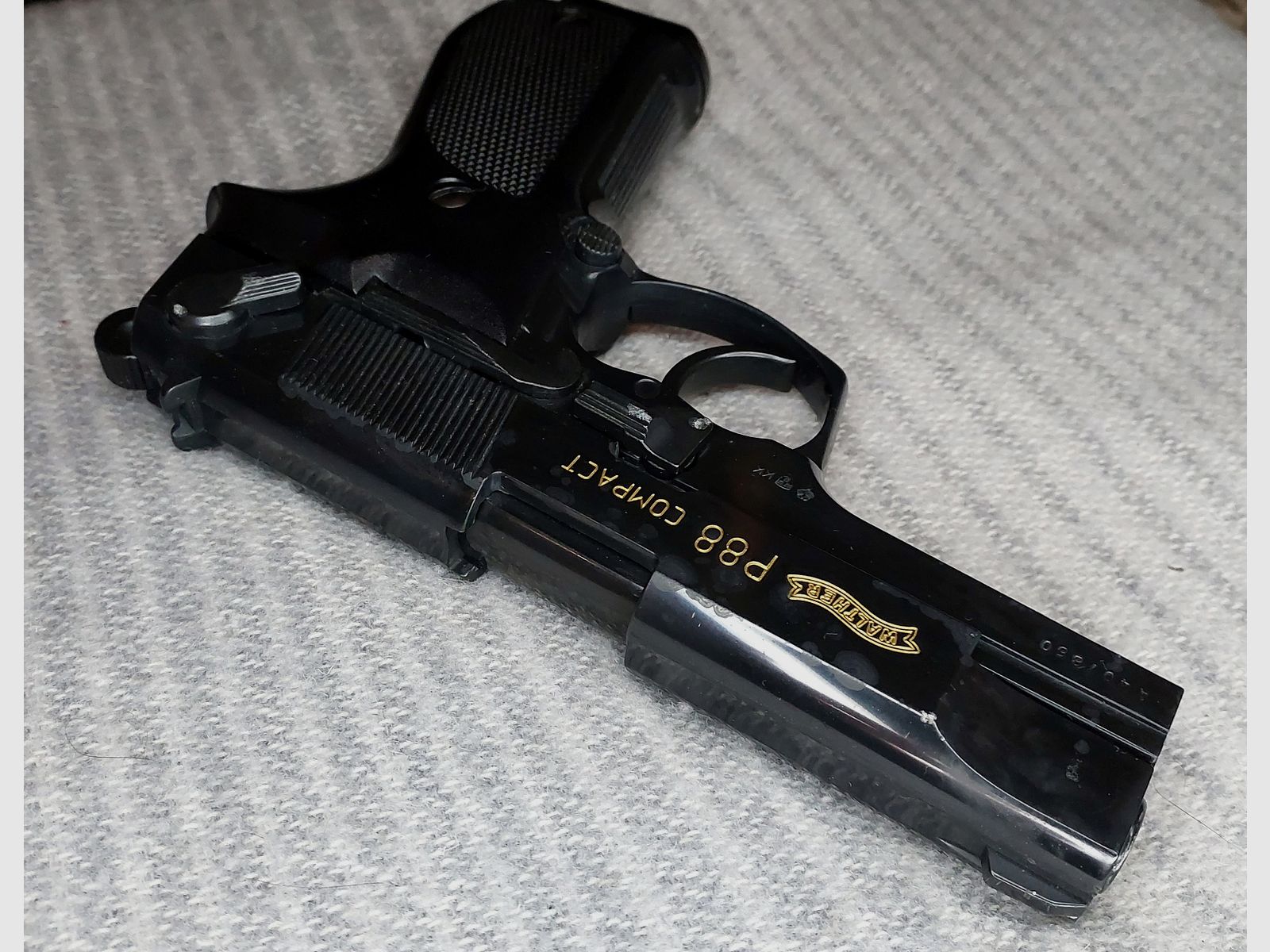 Walther P88-9 (P 88 Compact) Schreckschuss Pistole 9mm P.A.K. schwarz (PTB 764)