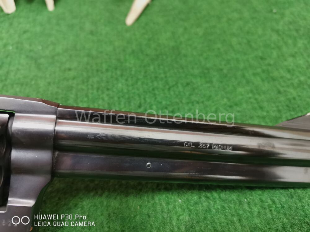 Taurus 689