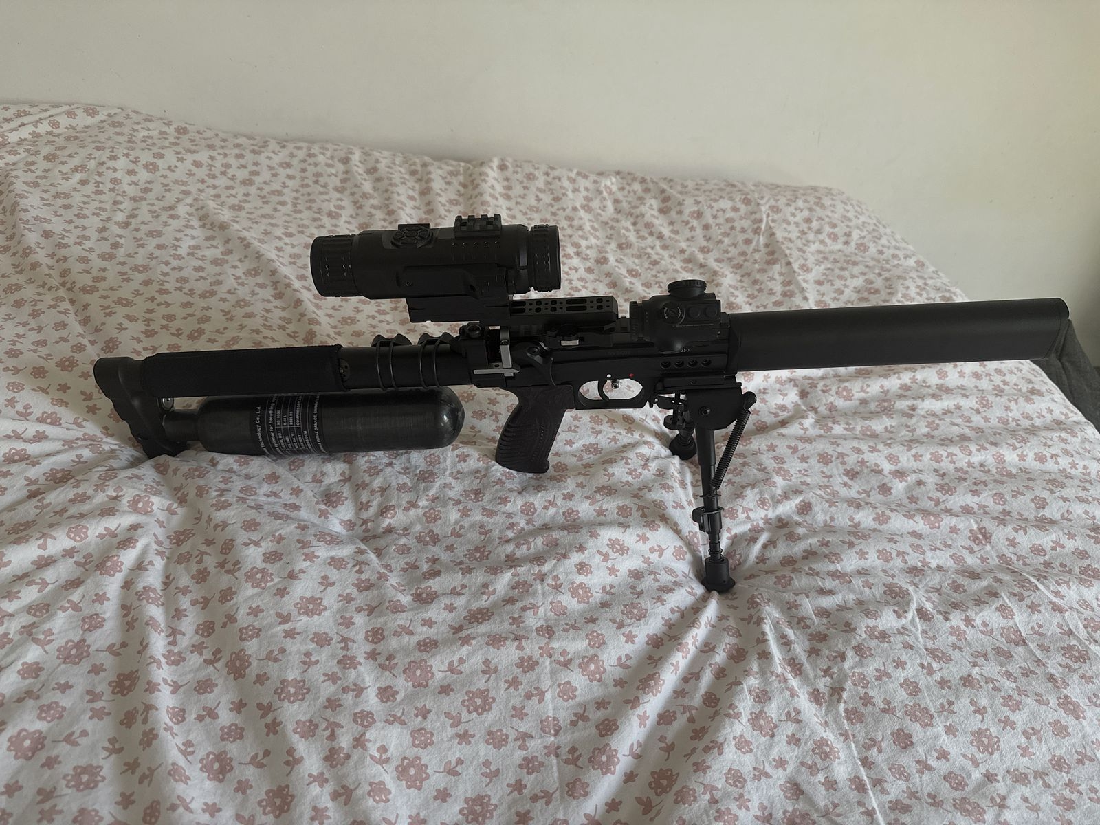 Edgun Leshiy 2 All Black - 350mm cal. 22 / 5,5 mm