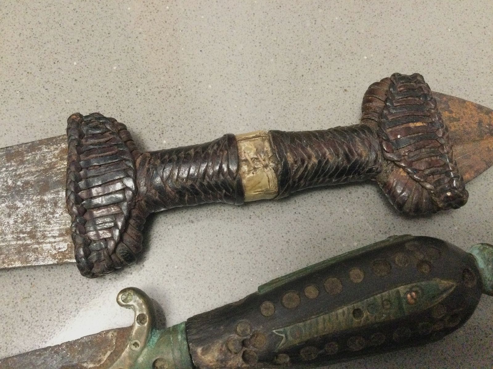 Couteaux, poignards, très ancien, ensemble muséal. Collectionneurs, amateurs