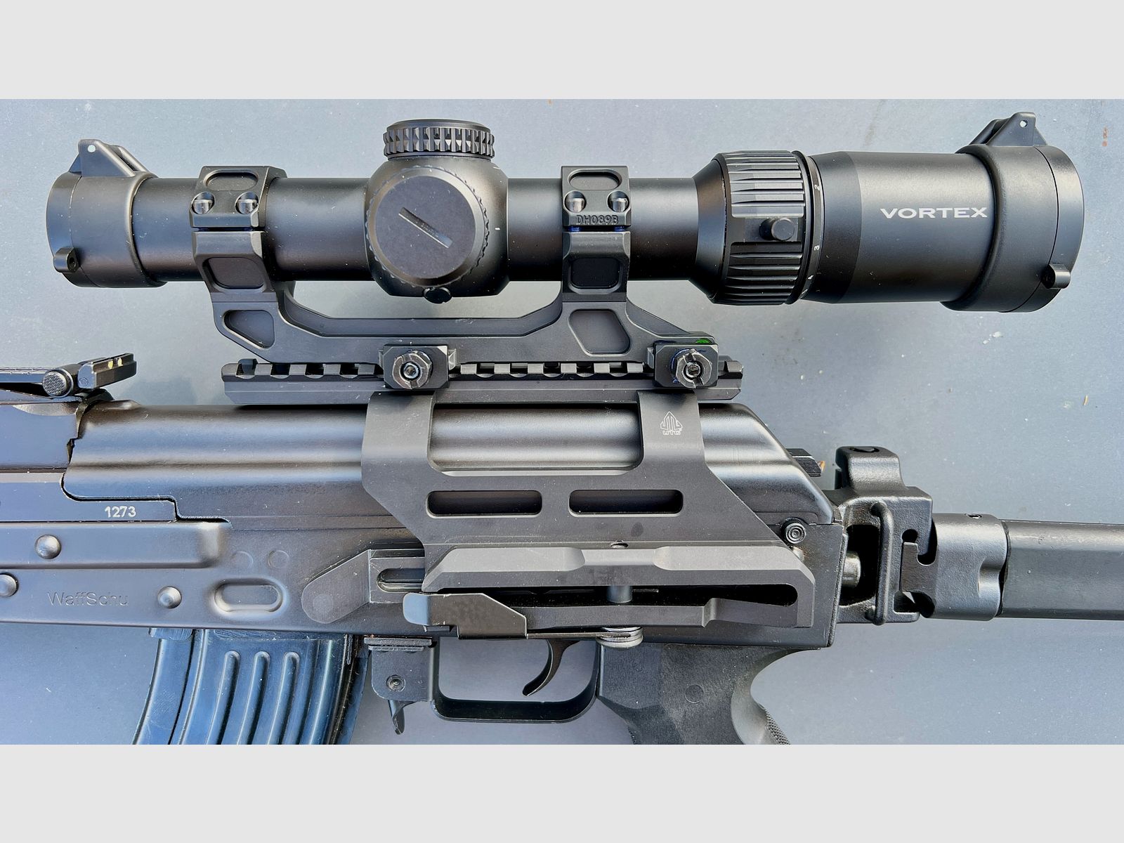 Zastava PAP-G 7,62×39 Komplettsetup – Vortex Strike Eagle 1-8×24 – Ultimak Rail – UTG QD Mount – Profi-Konfiguration | AK Sammlerstück | Jagd & Sport | keine Saiga / Molot / Arsenal / WBP, Bild 3 von 5