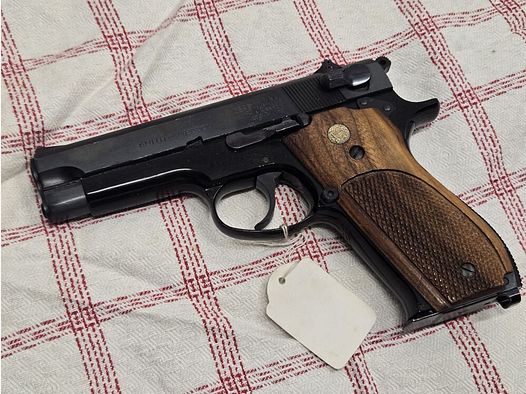 S&W 39-2
