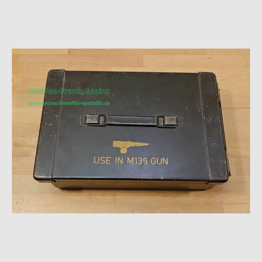 USA, Various Ammunition Box, Metal/M139 Gun Vietnam Era M139 Gun