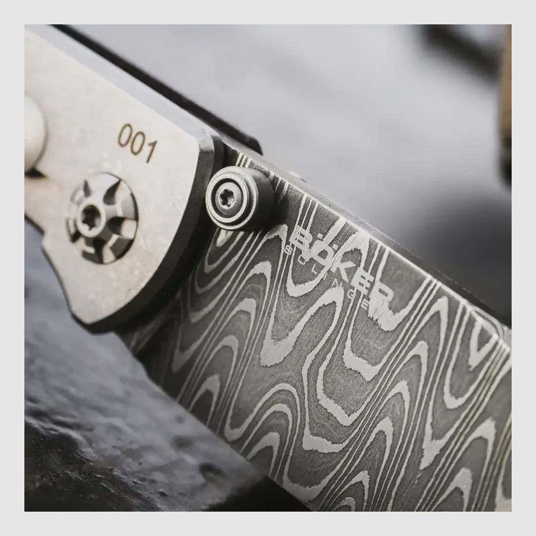 Böker Taschenmesser M4 Sherman Damast