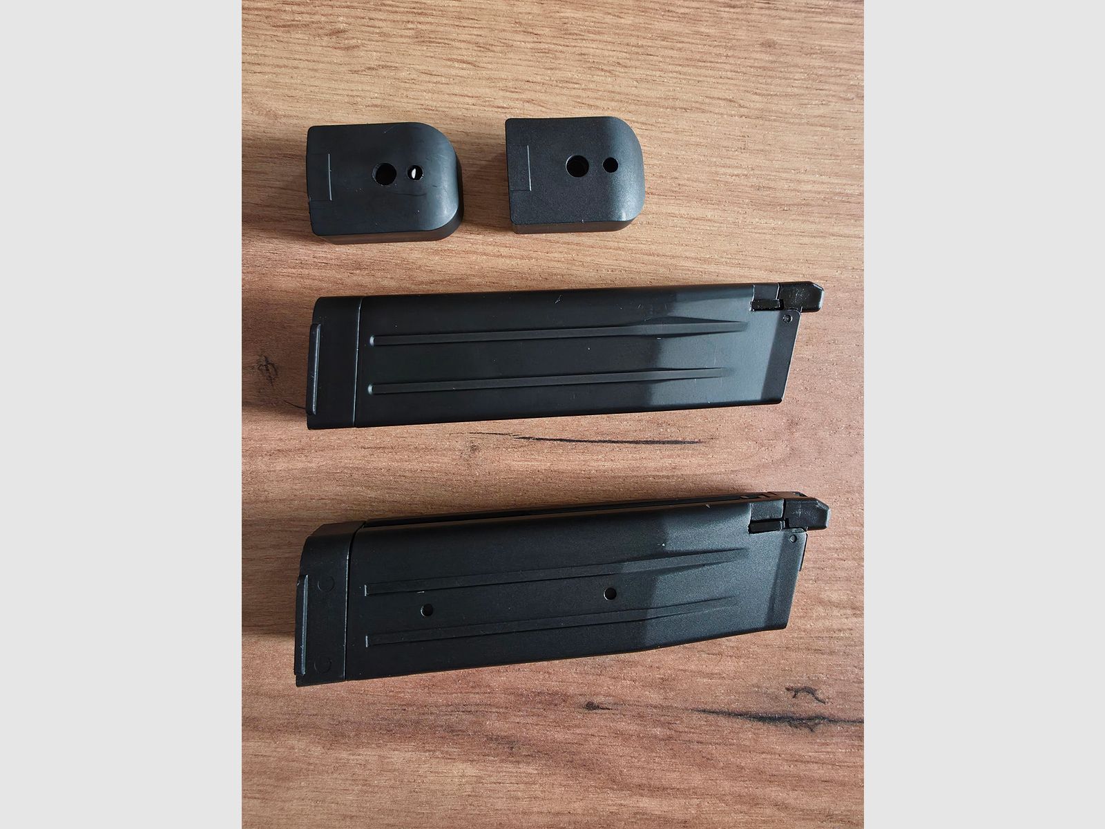 KLI Hi-capa 4.3 Tartarus MK1 GBB + 2 Chargeurs