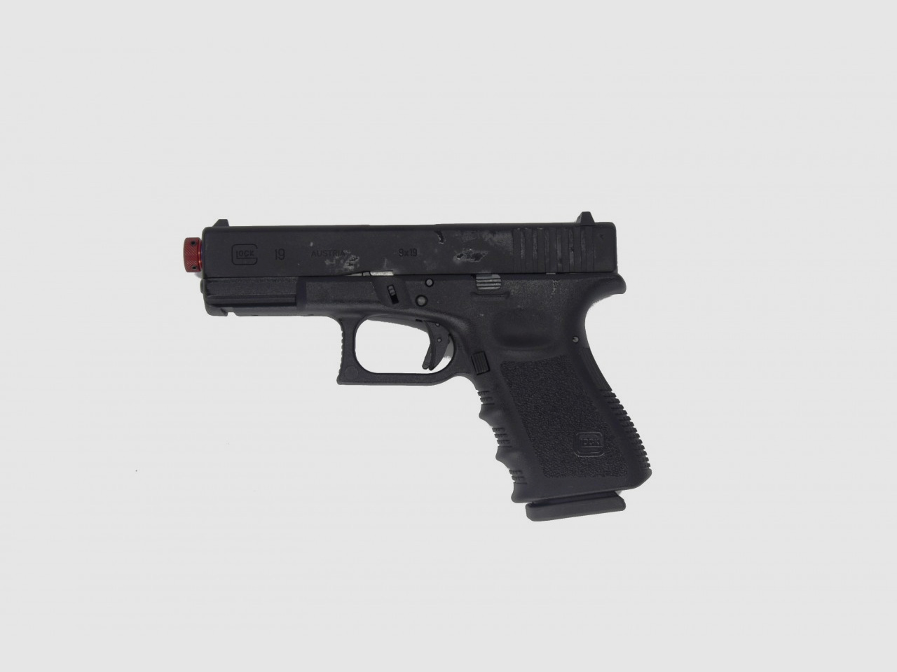 LASER AMMO - Umarex Glock 19 GBB mit R.E.A.L. Kit Green Gas