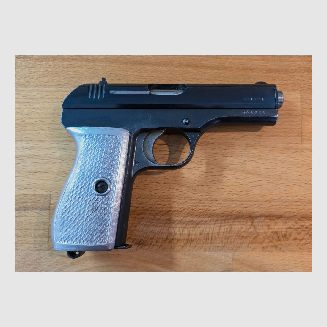 CZ 27 ou modèle successeur