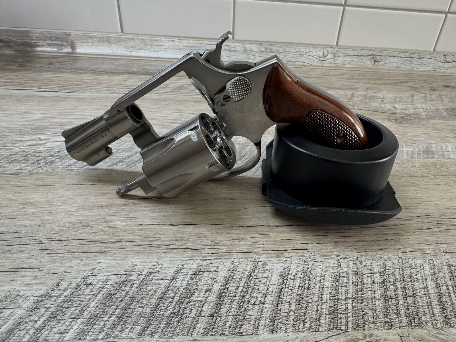 Rossi M87 Edelstahl – .38 Special Revolver mit Holzgriff 