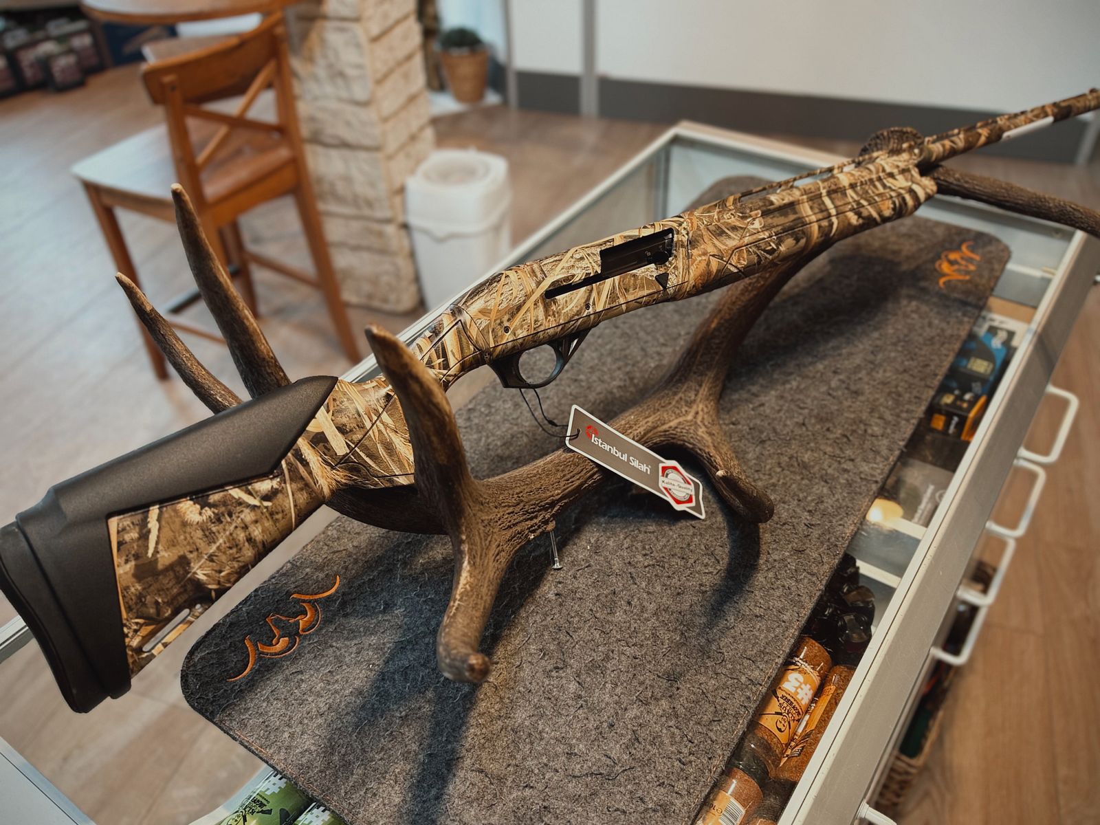 ISTANBUL SILAH Impala Plus MAX-5 Semi-Automatic Shotgun