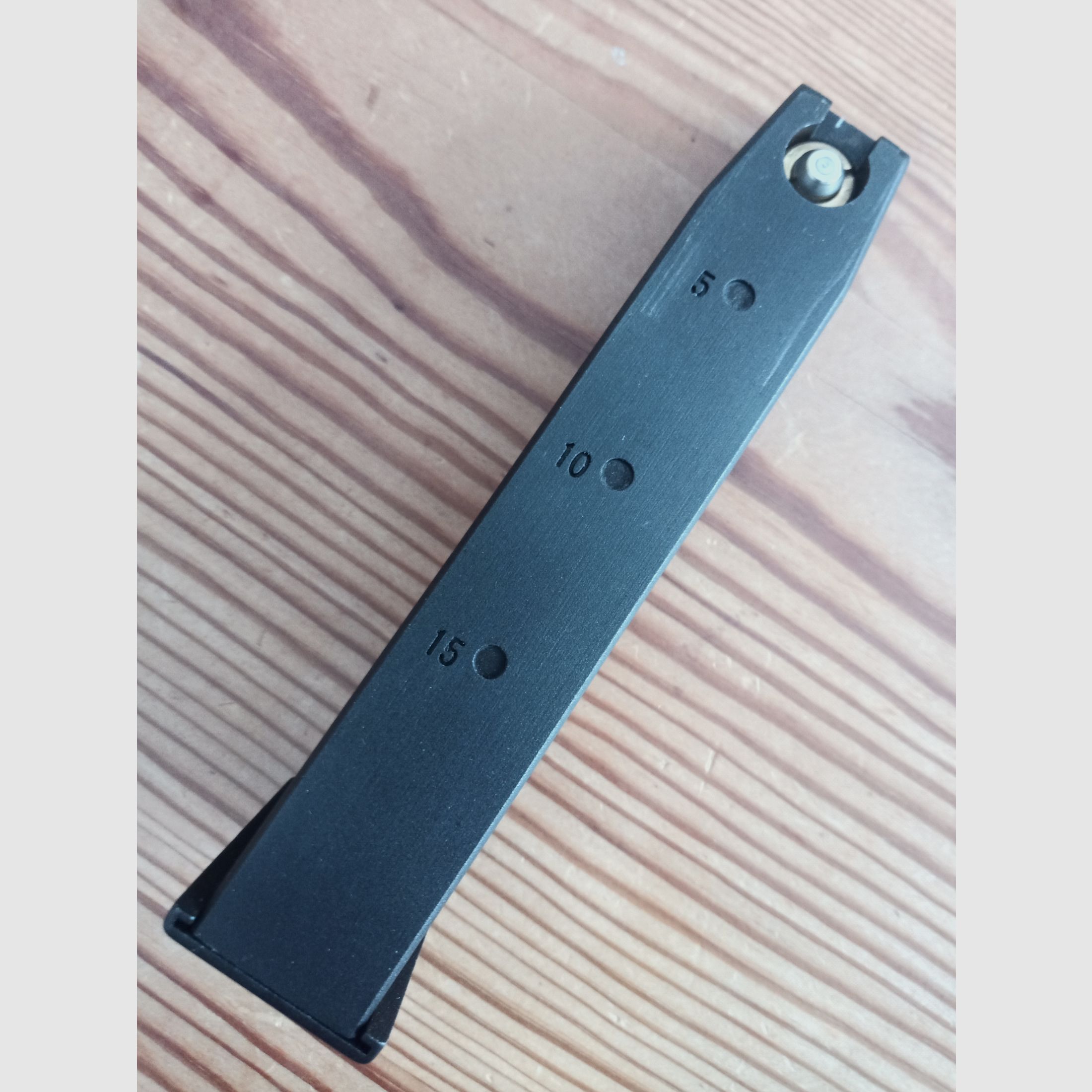 Vervangmagazijn voor UMAREX / KWA Beretta M9 Gas Blowback Airsoftpistool