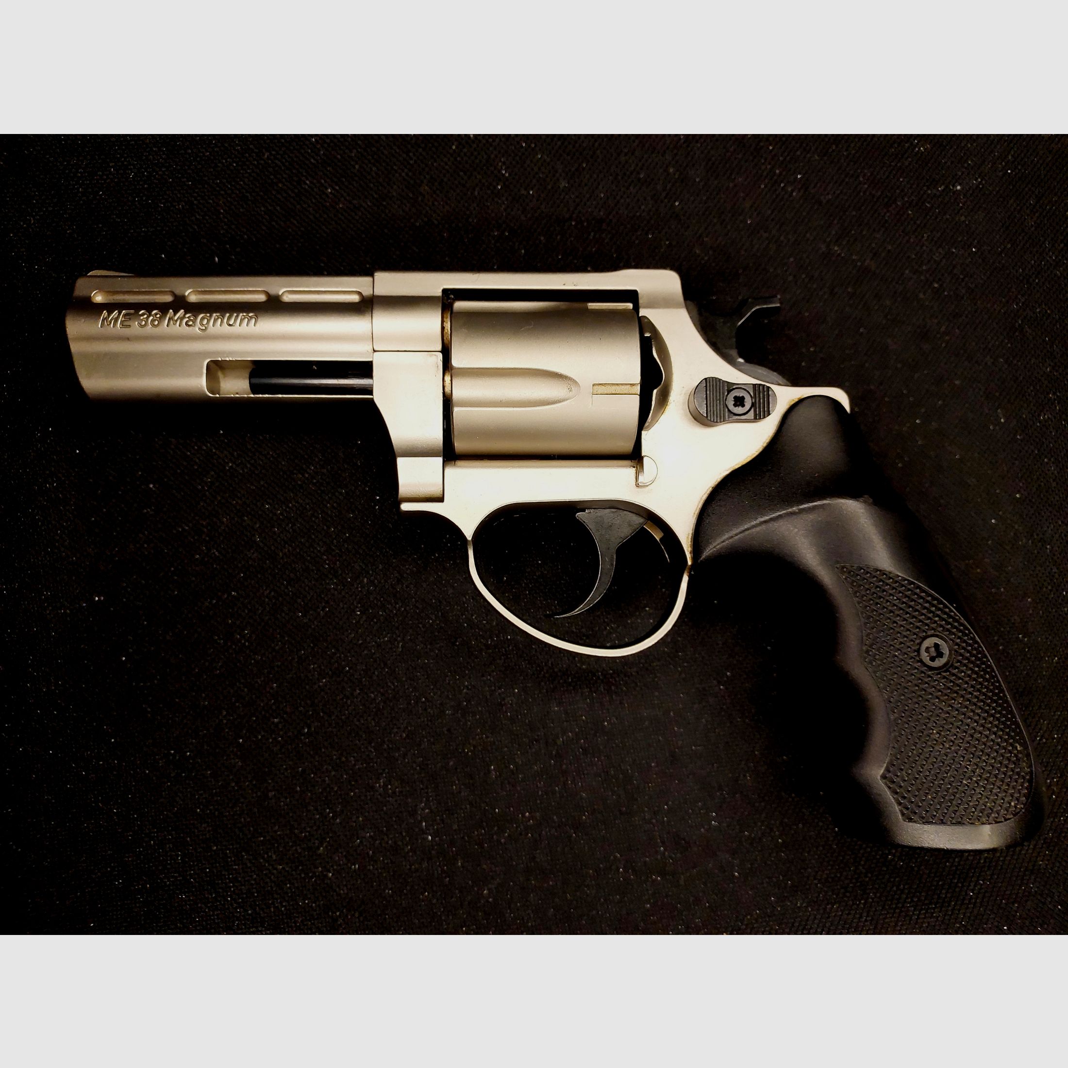 ME 38 Magnum Schreckschuss-Revolver, matt vernickelt im Kaliber 9mm R.K. (PTB 706)