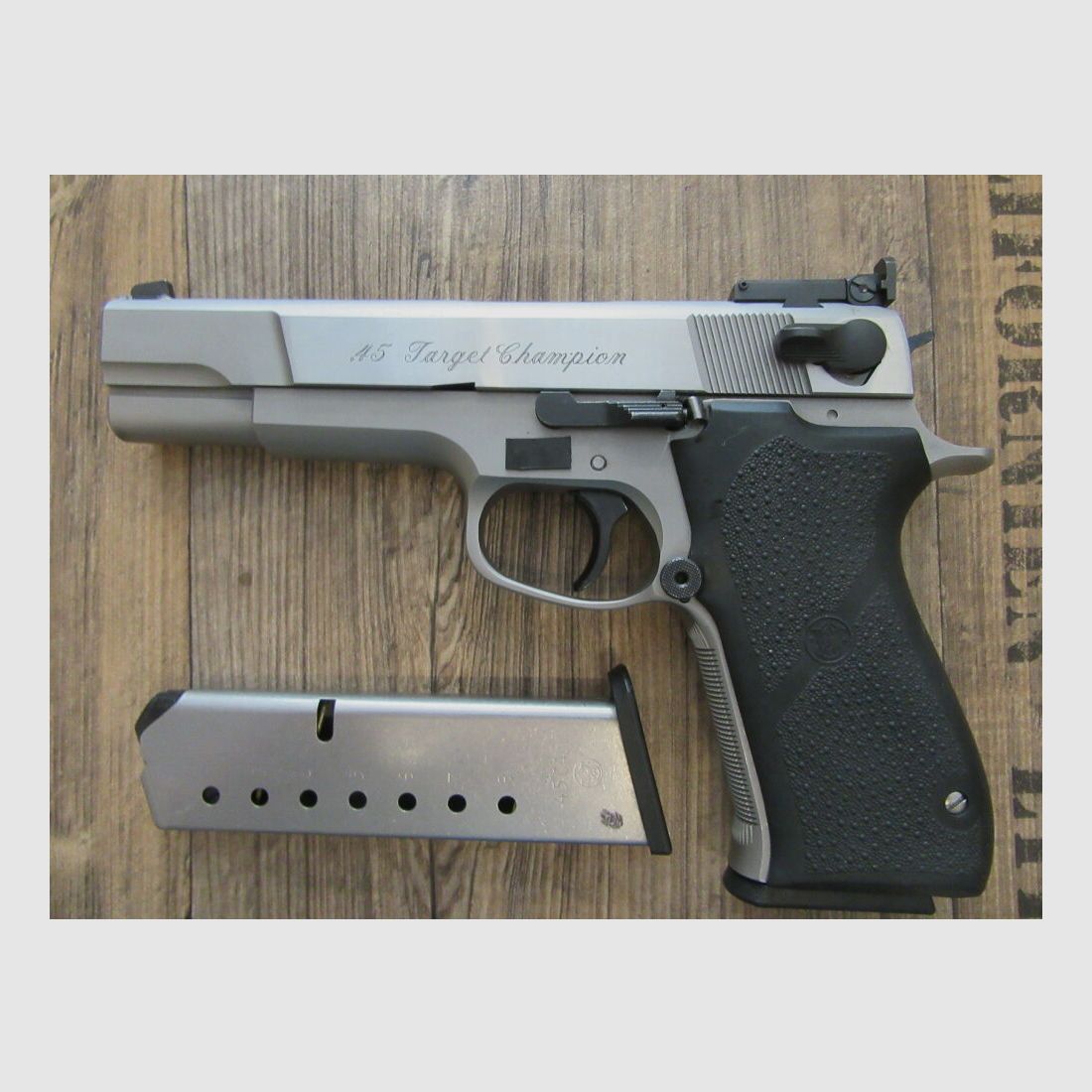 Smith & Wesson 1911 Target Champion Performance Center, immagine 6 di 6