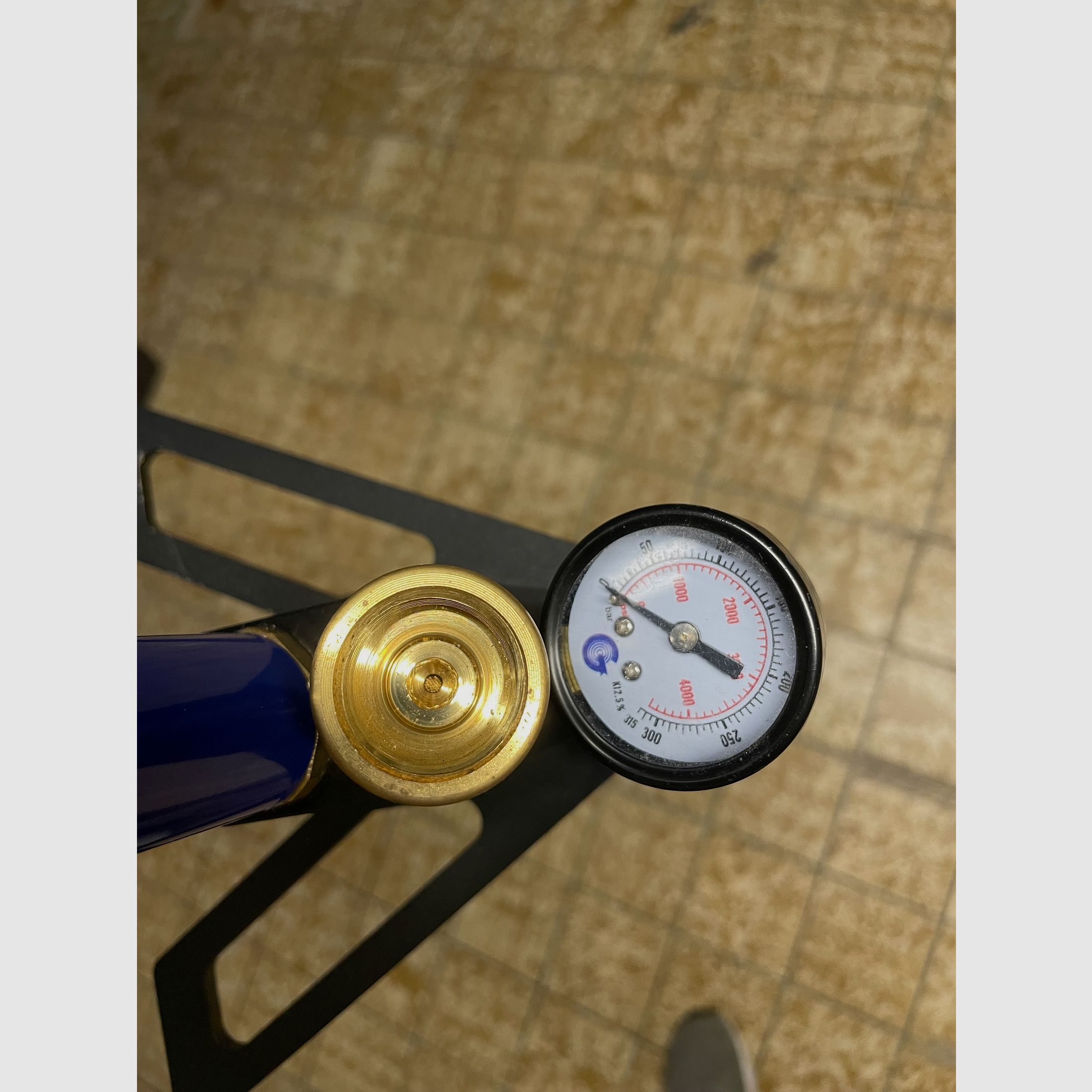 Gehmann Pompka powietrzna Max. 250 bar System 3-tłokowy