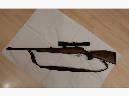 Steyr-Lux repeating rifle caliber 6.5×57/ZF Zeiss 6×42-Abs. 1-fixed mount-used. Very good condition/Best shooting performance according to test certificate. €950.00 - self-collection. Sale only to holders of a purchase permit.