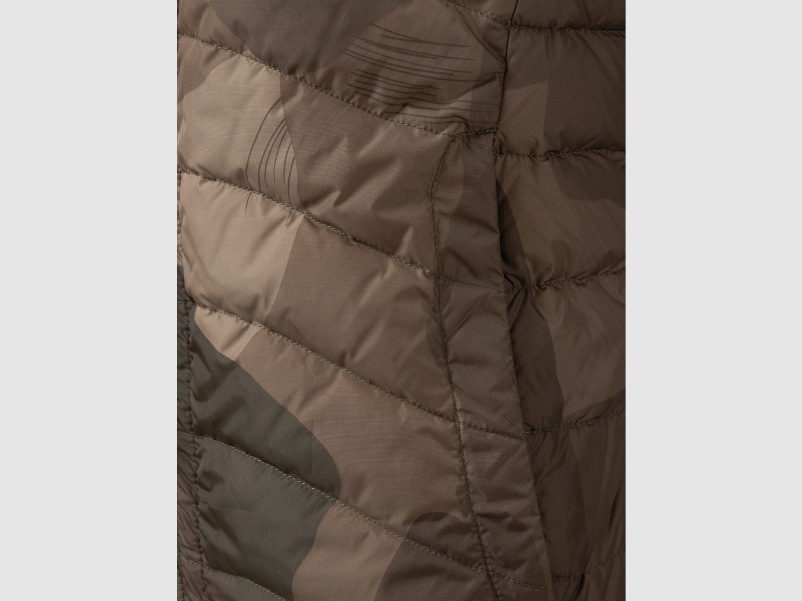 Habsburg Oswald reversible vest Camo/Red, image 3 of 10