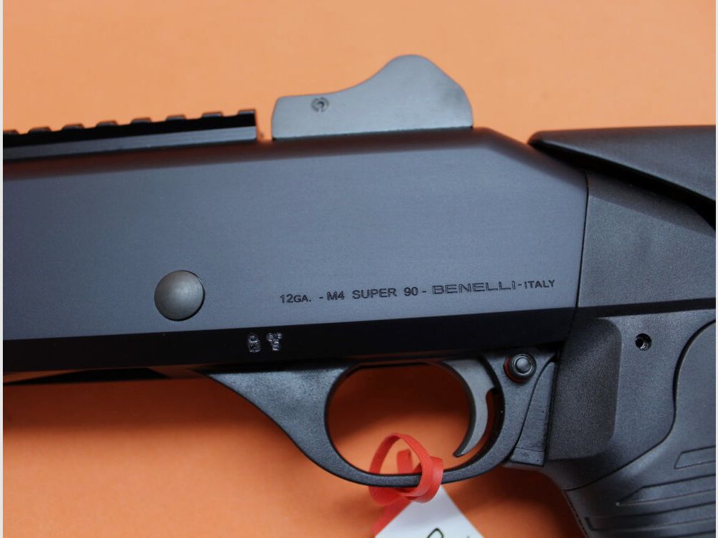 Benelli Ha.Flinte 12/76 Benelli M4 A1 TS Noir 14" Canon/ Multichoke/ Crosse télescopique/ Picatinny (M4T-PRO)