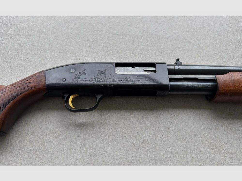 Mossberg 500AL Pumpgun 12/70