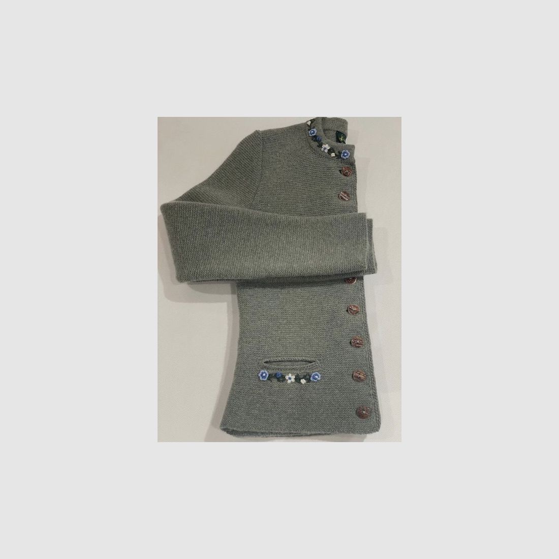 Damen Strickjacke aus Merinowolle in Salbeigrün mit Blumen
