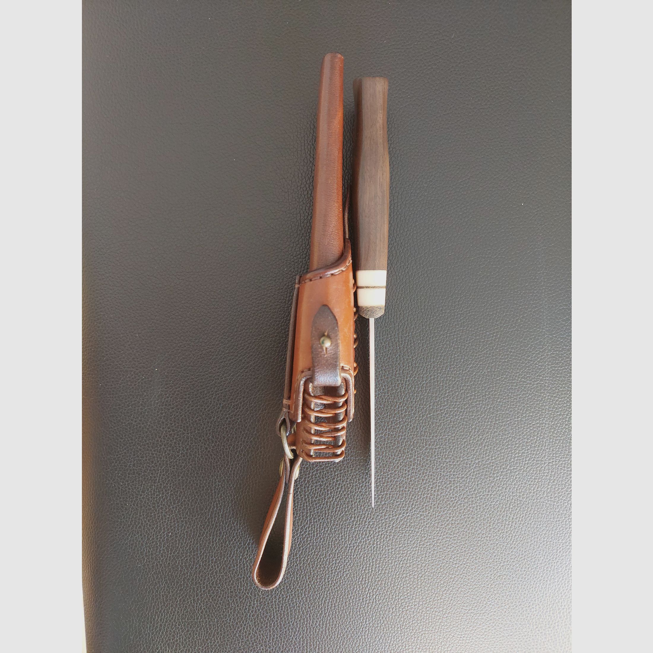 Handcrafted knife made from powder metallurgical Elmax steel, made as a one-off piece.