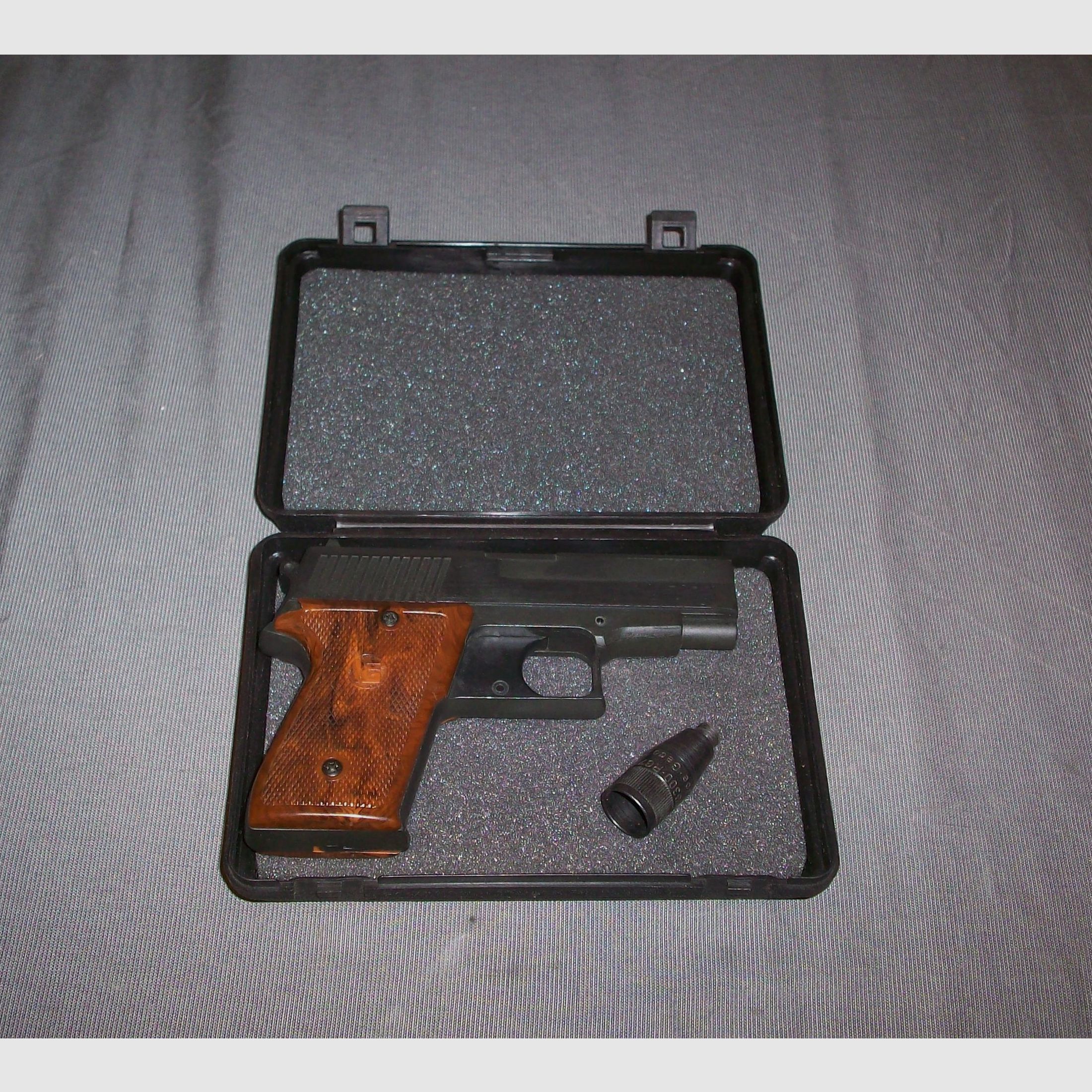 Pistolet gazowy Röhm RG 300, 6 mm Automatik Model i akcesoria!