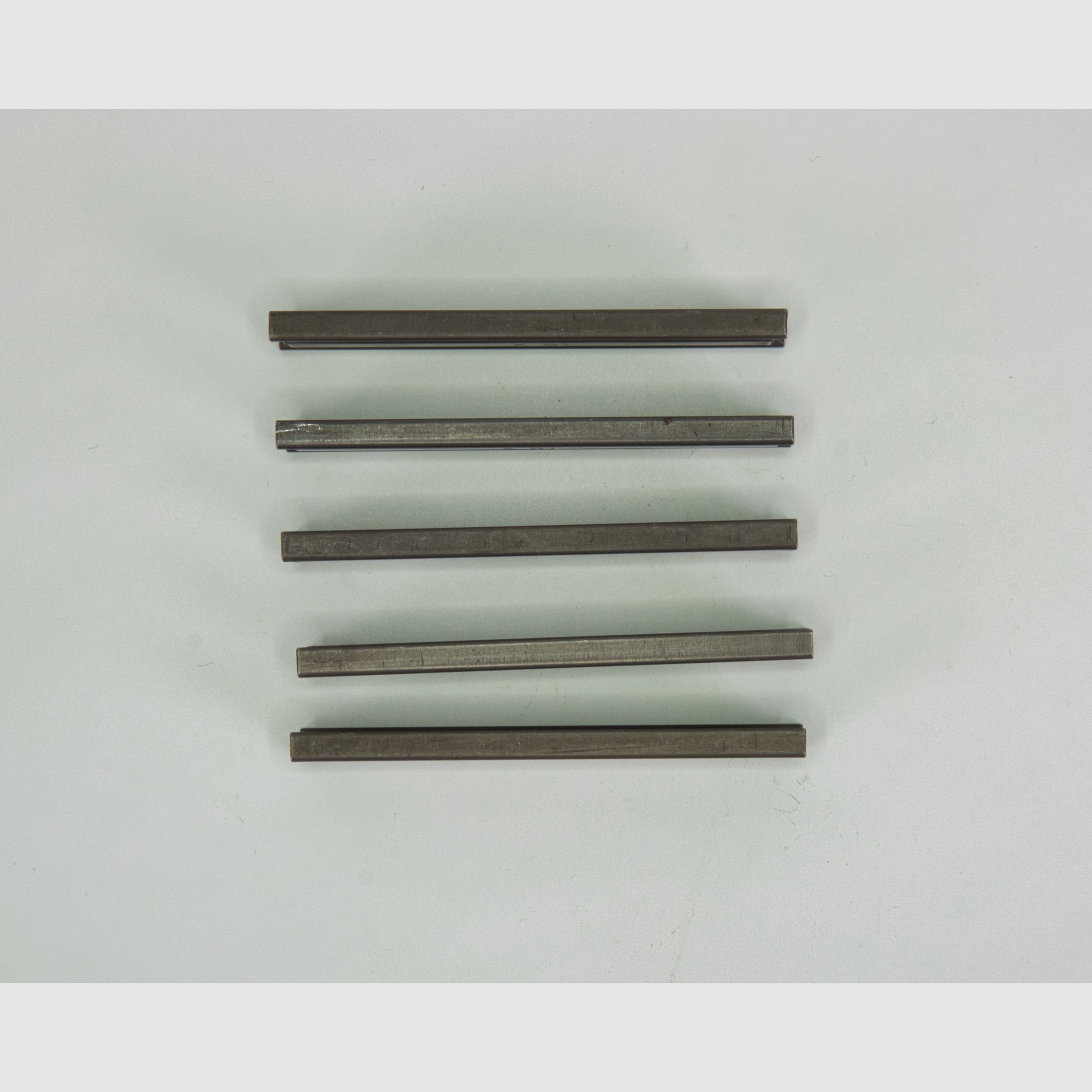 5 ladestrepen voor pistool Steyr M1912