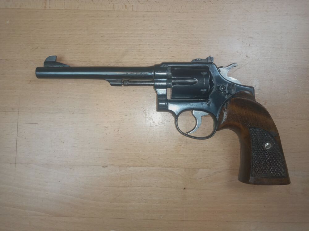Smith & Wesson / Parker Hale M&P aptiert auf .22lr