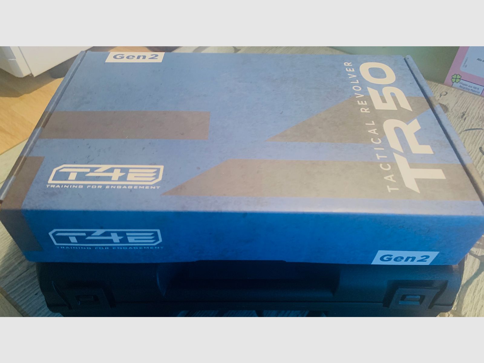 Taktischer Revolver TR 68 Gen.2 7,5 Joule, CO2 Kapseln-Technik/Arrows-Pfeile mit Halterung