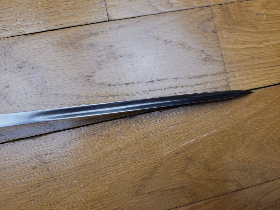 Zeldzame Berthier 1892 Bajonet van het allereerste type – Arsenalgravure Châtellerault maart 1893 – Perfecte originele bakelieten handgrepen – Daarnaast met monomatricule – Zeer goede staat ++, afbeelding 16 van 17