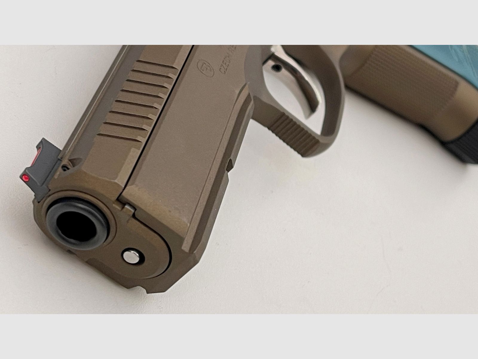 CZ SHADOW 2  in Burnt Bronze NEU  9mmLuger