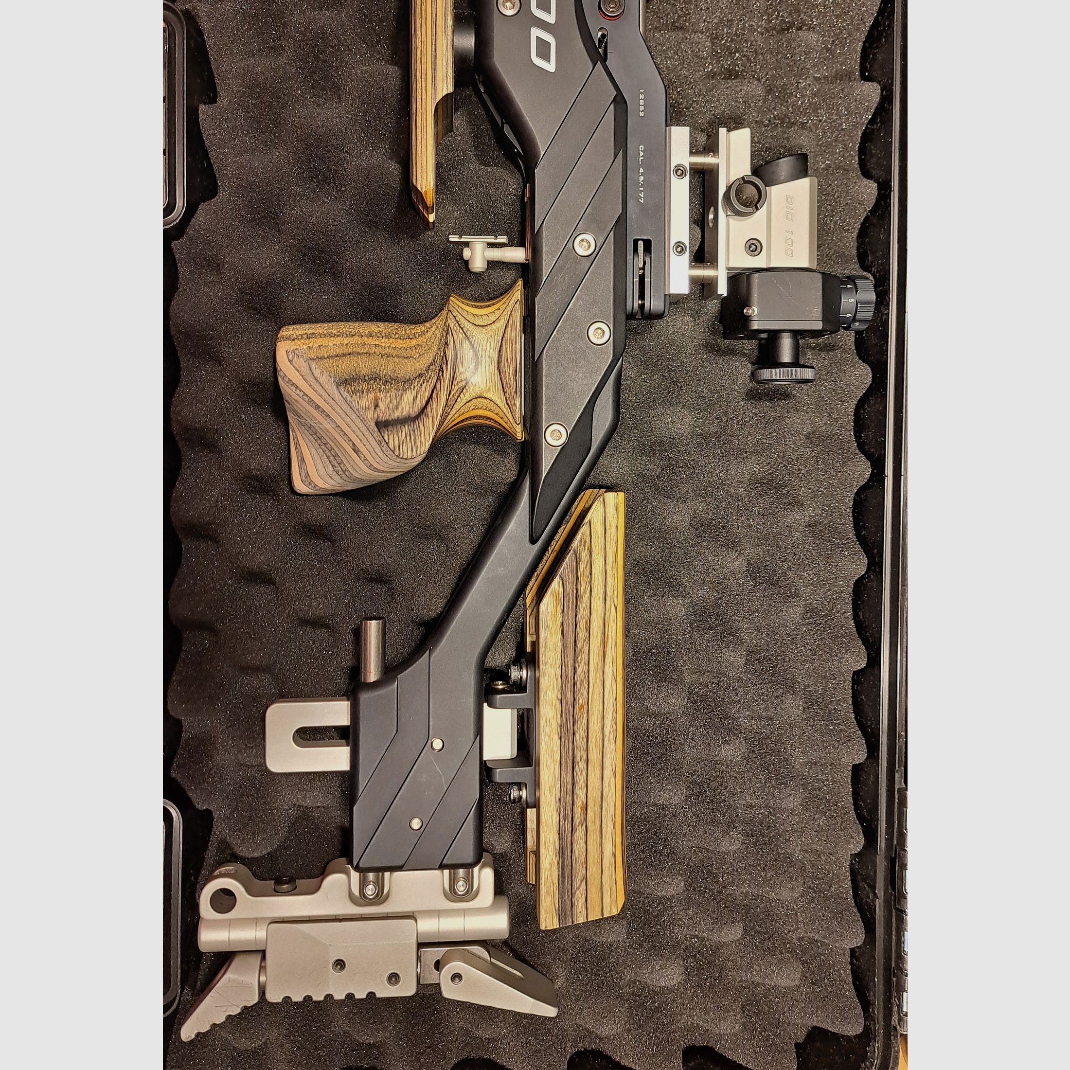 Tesro Match-luchtgeweer RS100 PRO met accessoires