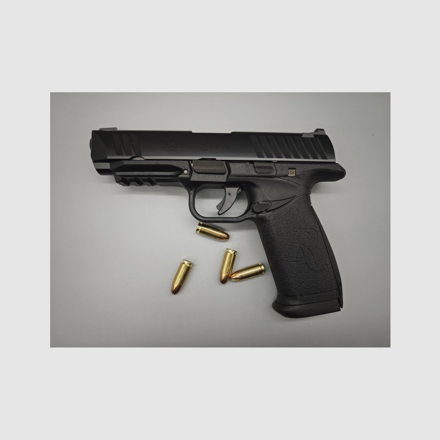 Pistolet REMINGTON RP-9 Cal.9mm, image 1 sur 5