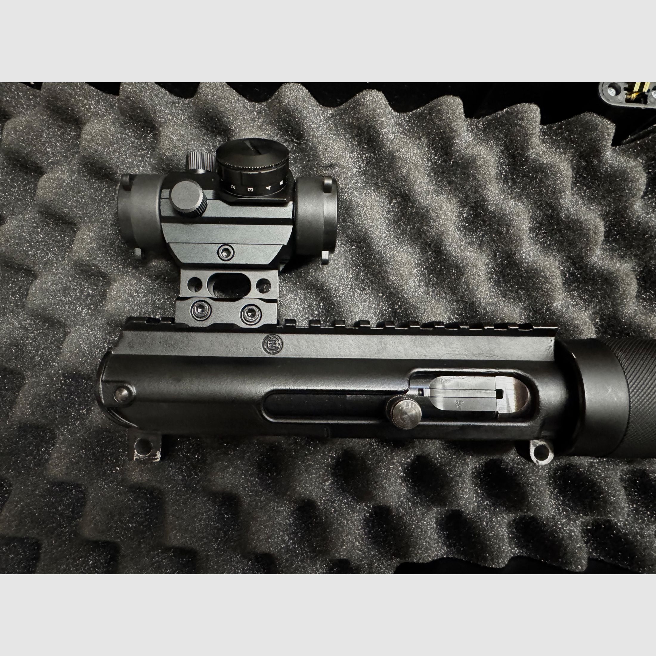 AR15 / M16 system wymienny CZ V22, kal. 22lfB, 22LR, zdjęcie 2 z 2