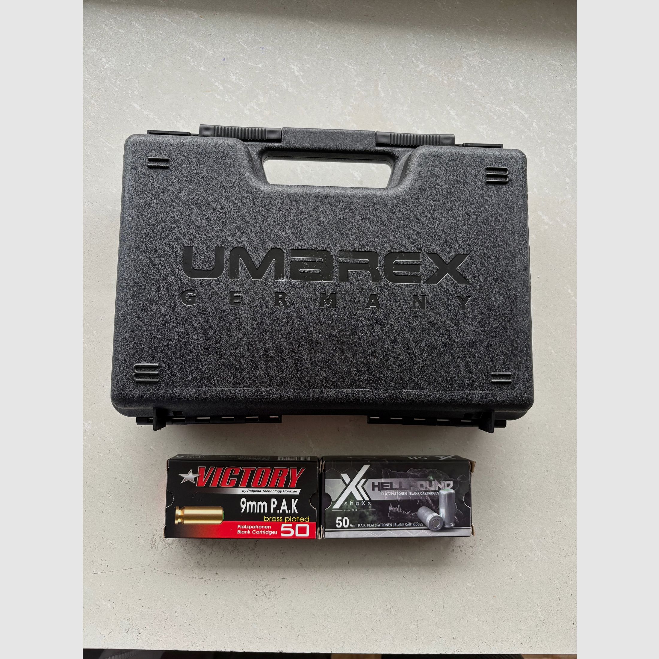 Glock 17 Gen5 blank firing pistol