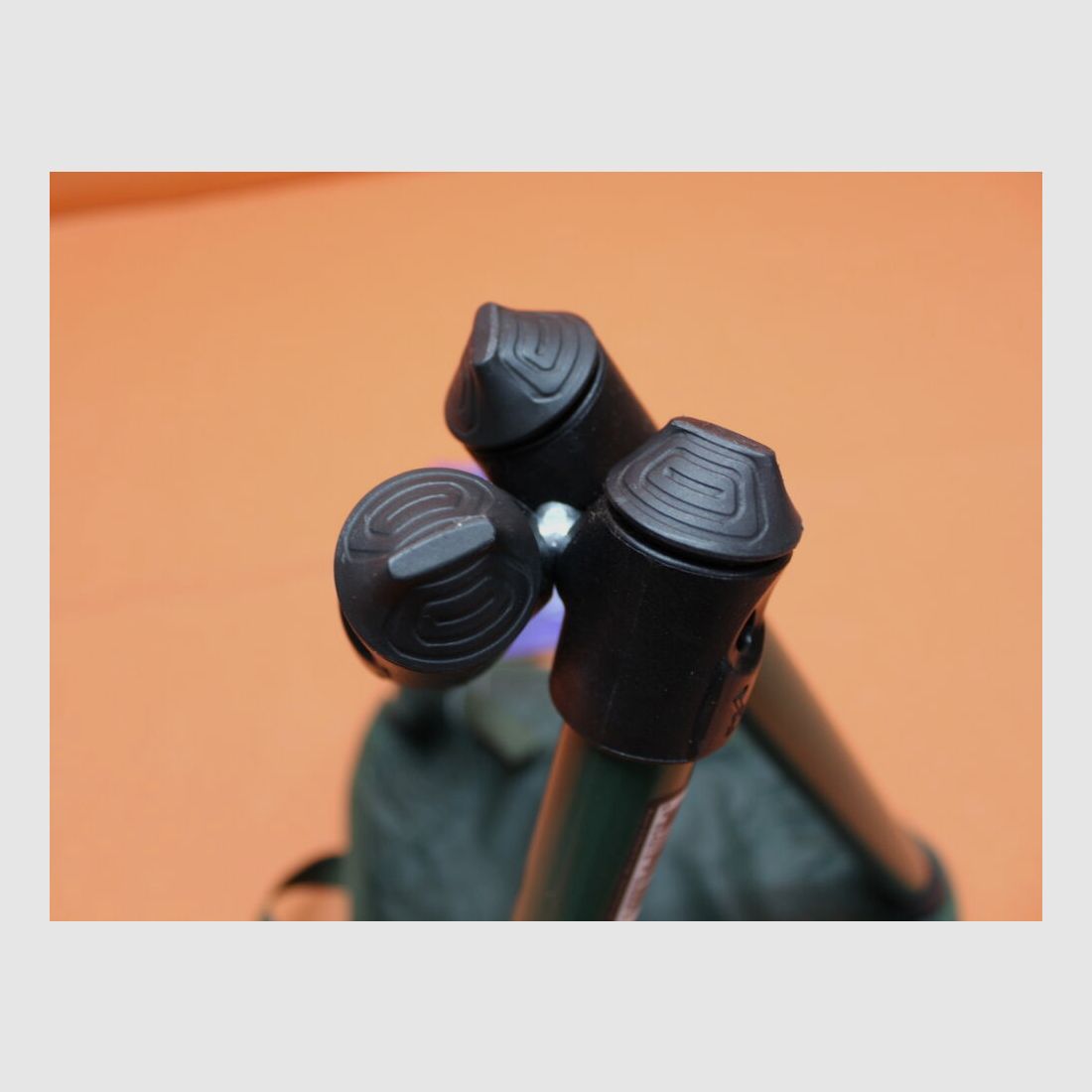 Walkstool Walkstool Basic : Chaise pliante à trois pieds de 60 cm avec des pieds télescopiques pour un transport peu encombrant