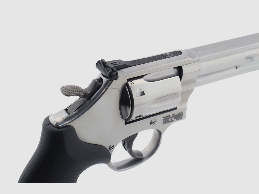 S&W - Smith & Wesson Revolver Mod. 617 6 inches (6") caliber: .22lr