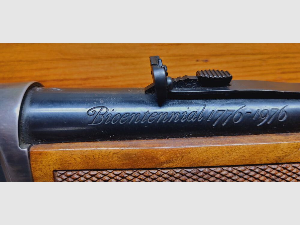 Winchester 1874 Modèle Anniversaire 1776-1976
