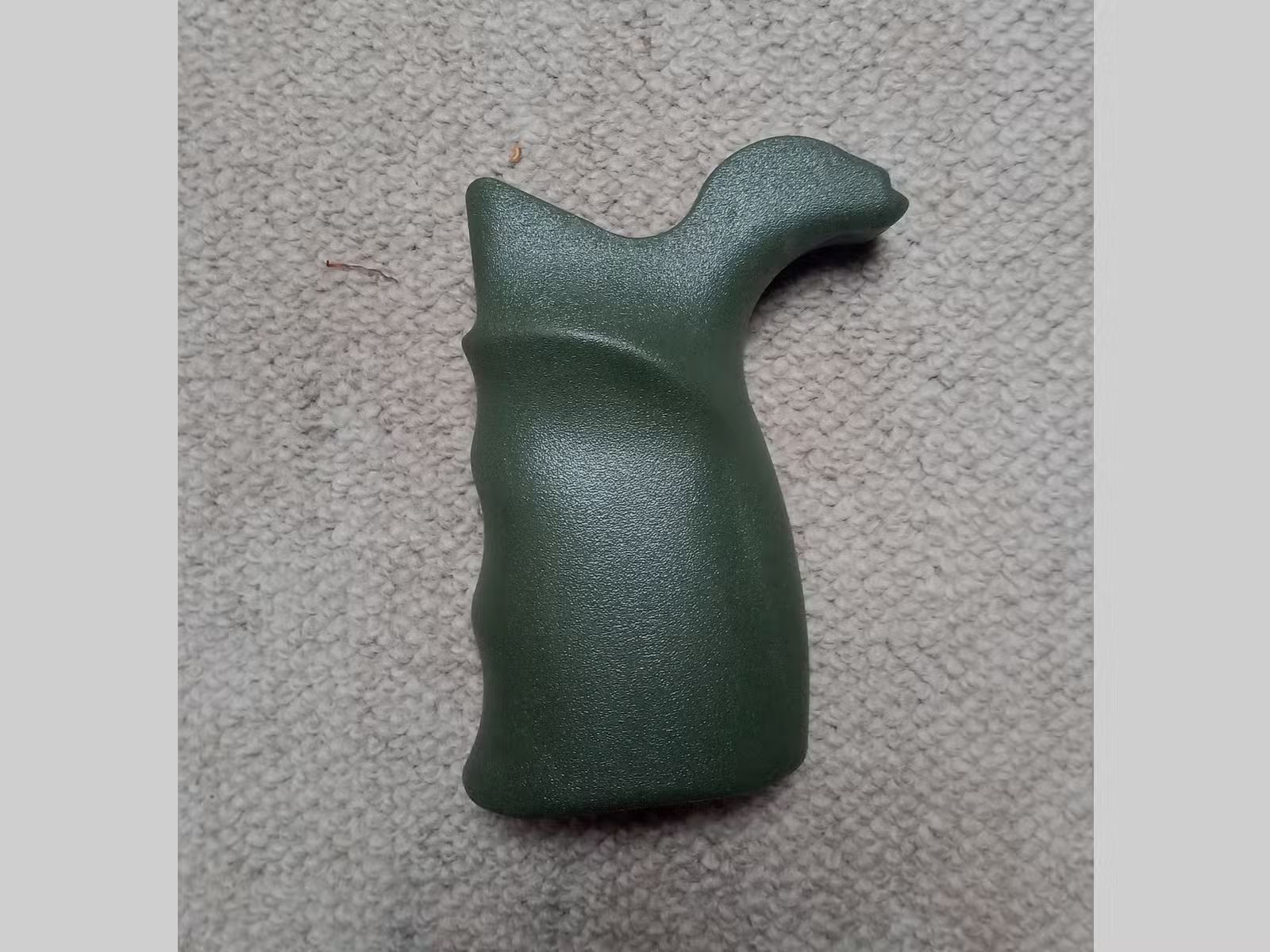 Unbenutzter original Surplus G3 Pistolengriff Griffstück Griff helles Grün inkl. Schraube Zettel und der OVP