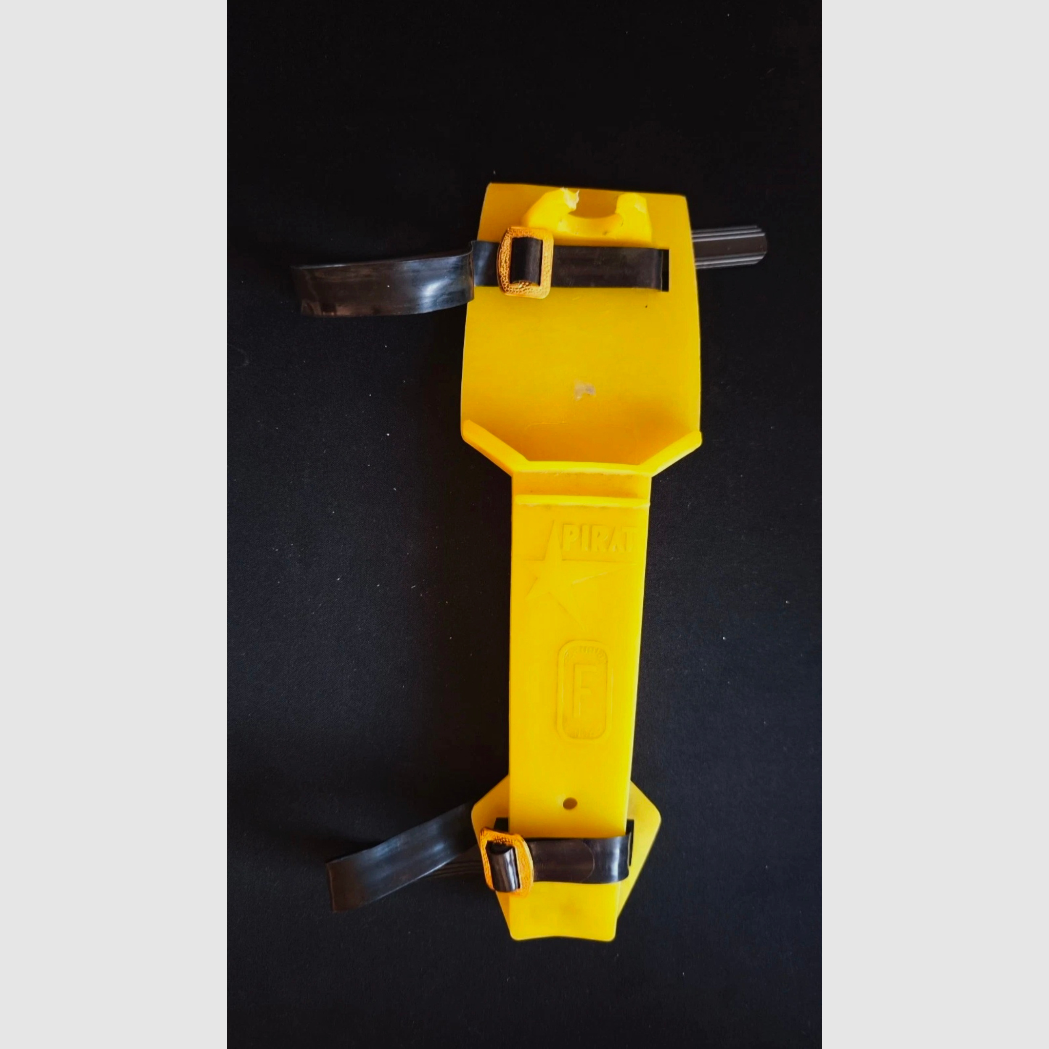 Cuchillo de buceo DDR Pirata - NVA GST 1975 - Original