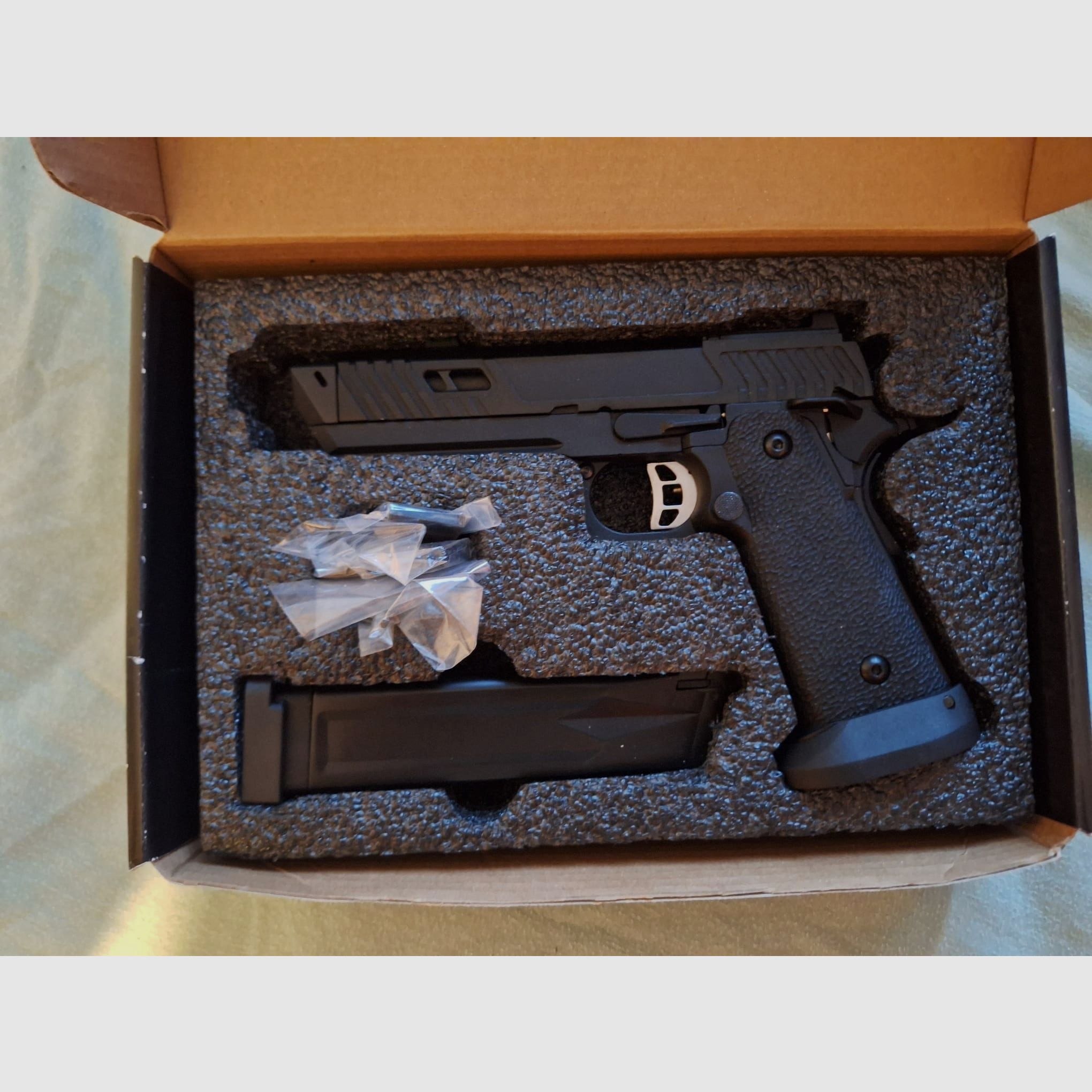 KLI Hi-Capa 4.3 Dark Viper Vollmetall GBB 6mm BB schwarz